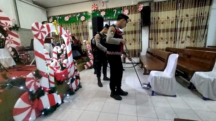Polres Bojonegoro Lakukan Sterilisasi Gereja Jelang Ibadah Natal