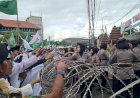 Polrestabes-Surabaya-Libatkan-Tim-Negosiator-Polwan,-Beri-Layanan-Pengamanan-Aksi-Ribuan-Santri-di-DPRD-Jatim