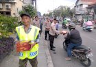 Polsek-Gedangan-Tebar-Kebaikan,-Bagikan-Takjil-untuk-Masyarakat