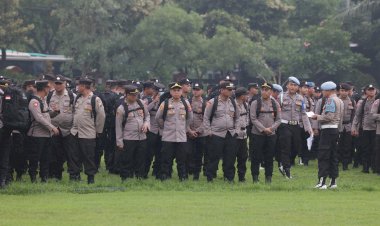 Polda-Jatim-Kembali-Cek-Kesiapan-Jelang-Pergeseran-Personel-Pengamanan-Pemilu