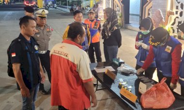 Arus-Balik-Lebaran,-Kembali-Kru-Bus-Terminal-Purabaya-di-Tes-Urine