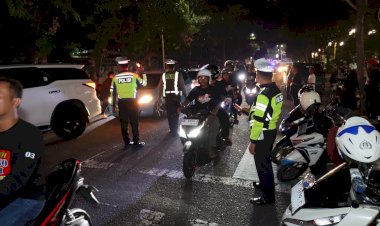 Polres-Magetan-Terjunkan-Ratusan-Personel-Gabungan-Amankan-Debat-Publik-Terakhir-Pilkada-2024