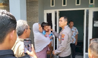 Polisi-Peduli-Warga,-Kapolres-Pacitan-Santuni-Anak-Penderita-Hidrosefalus