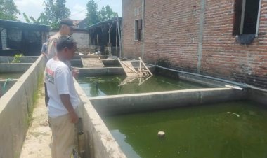 Bhabinkamtibmas-Dukung-Ketahanan-Pangan-Lewat-Budidaya-Ikan