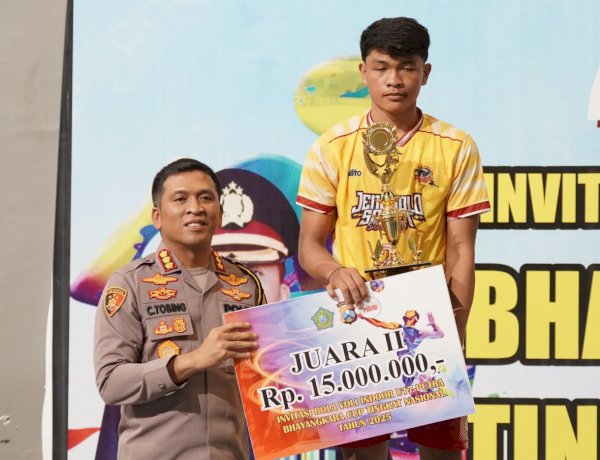 Bupati dan Kapolresta Sidoarjo Tutup Pertandingan Bola Volly Indoor dan Volly Pantai U-17 Bhayangkara Cup Tingkat Nasional